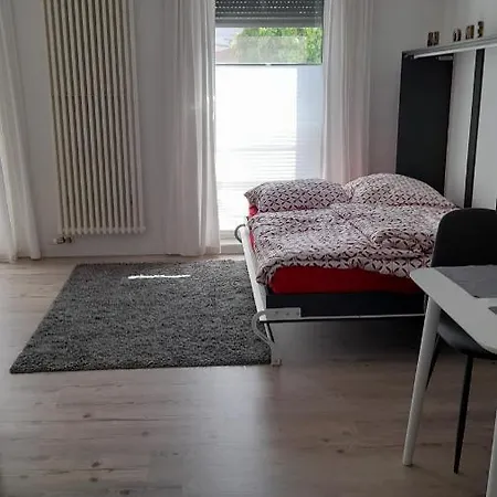 Schoene Am Rande Der Altstadt * Wittenberg