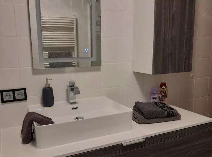 Schoene Am Rande Der Altstadt